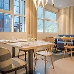 Hotel Hampton By Hilton Locarno 4*