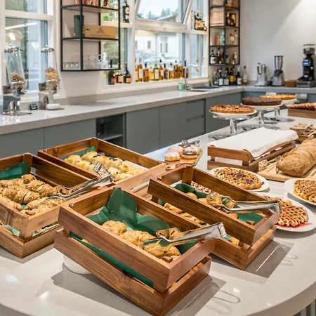 Hotel Hampton By Hilton Locarno