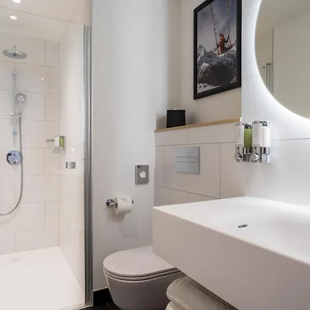 Hampton By Hilton Locarno Otel