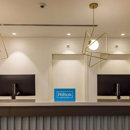 Hampton By Hilton Locarno Otel 4*
