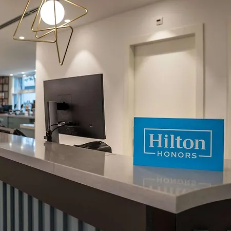 Hampton By Hilton Locarno Hotel