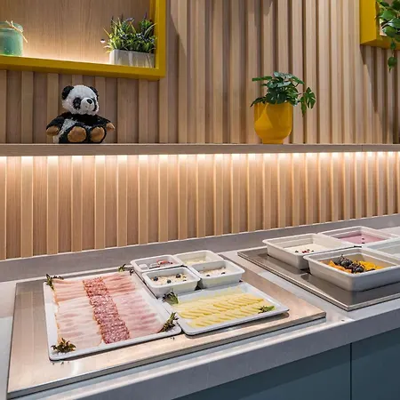 Hotel Hampton By Hilton Locarno 4*