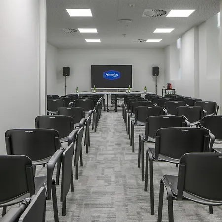 Hampton By Hilton Locarno 4*