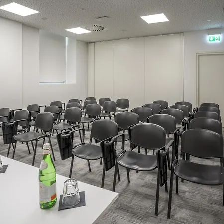 Hampton By Hilton Locarno Hotel