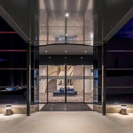 Hampton By Hilton Locarno 4* Losone