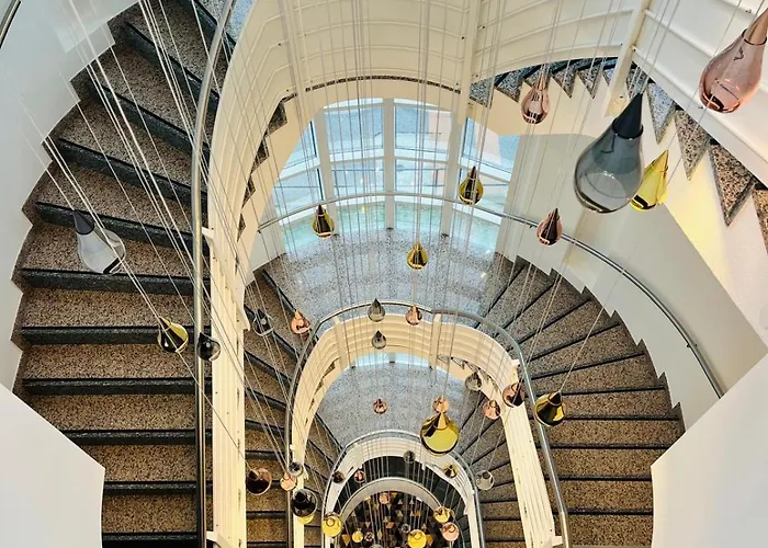 Hampton By Hilton Locarno فندق