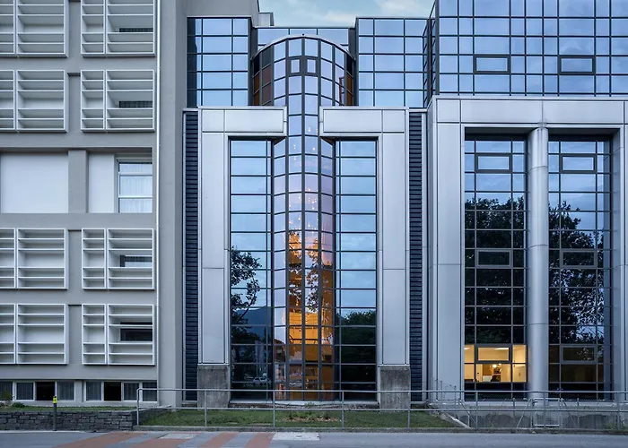 Hampton By Hilton Locarno 4* لوزون