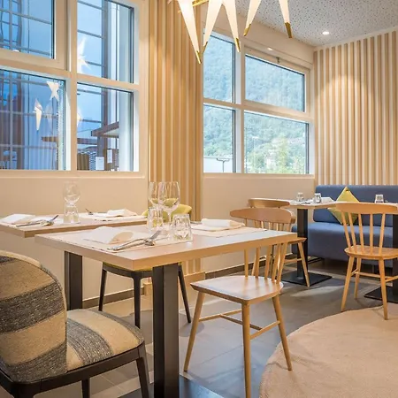 Hotel Hampton By Hilton Locarno 4*