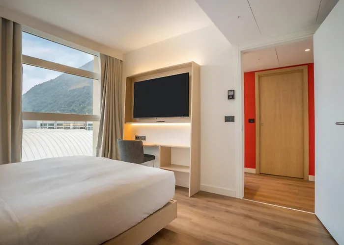 Szálloda Hampton By Hilton Locarno 4*